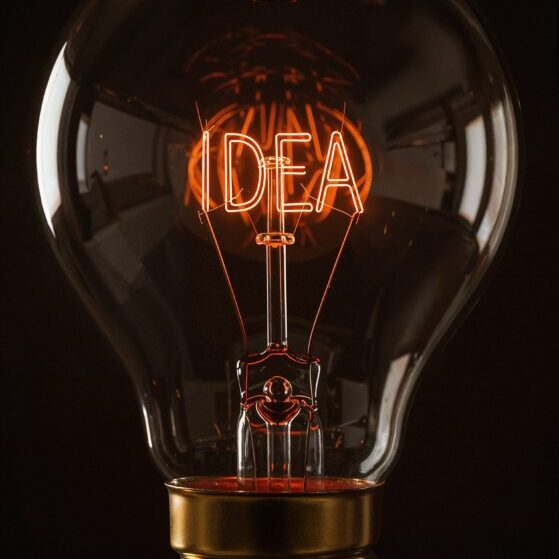 glowing-lightbulb-idea